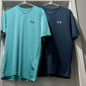 Men’s medium V NECK heatgear shirts bundle 2 shirts